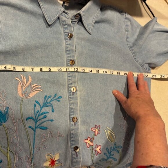 Coldwater Creek Lightweight Light Wash Embroidered Denim Shirt Jacket Size L - Picture 6 of 12
